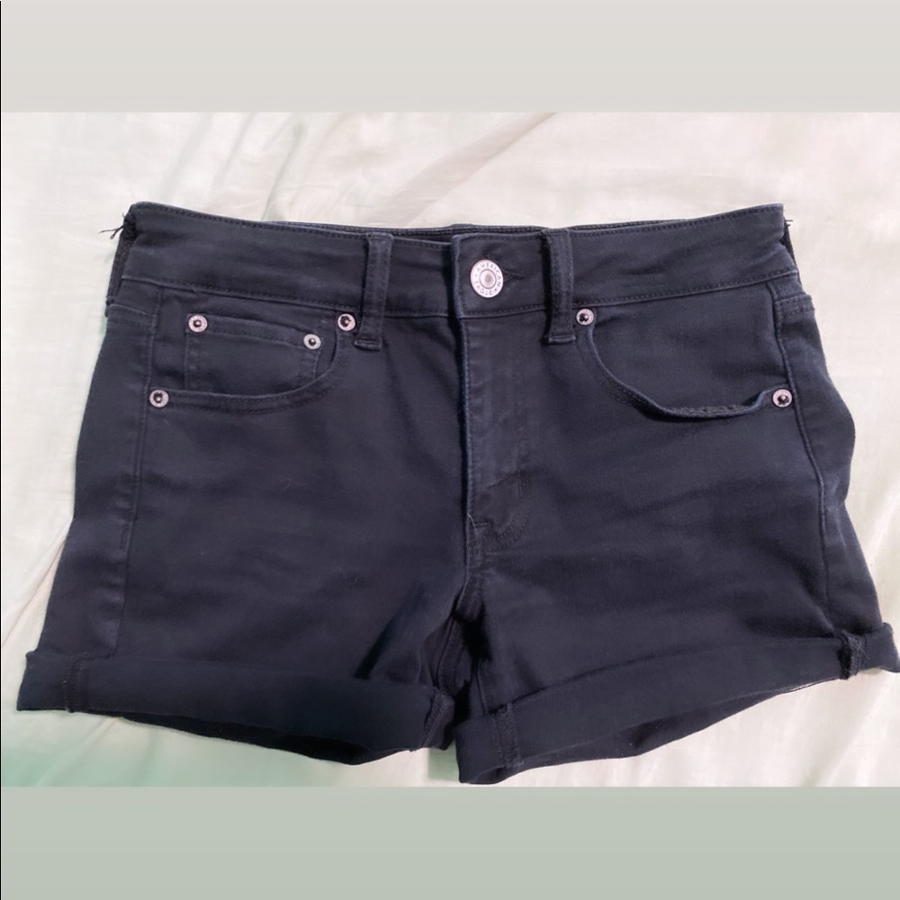 AMERICAN EAGLE BLACK SHORTS